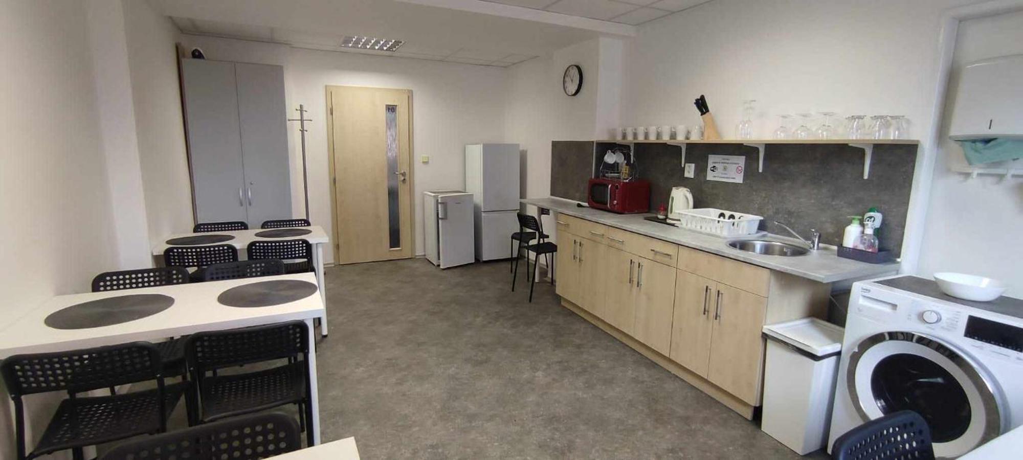 Parkcentrum Lowcost Hotel Near Center Of 俄斯特拉发 外观 照片